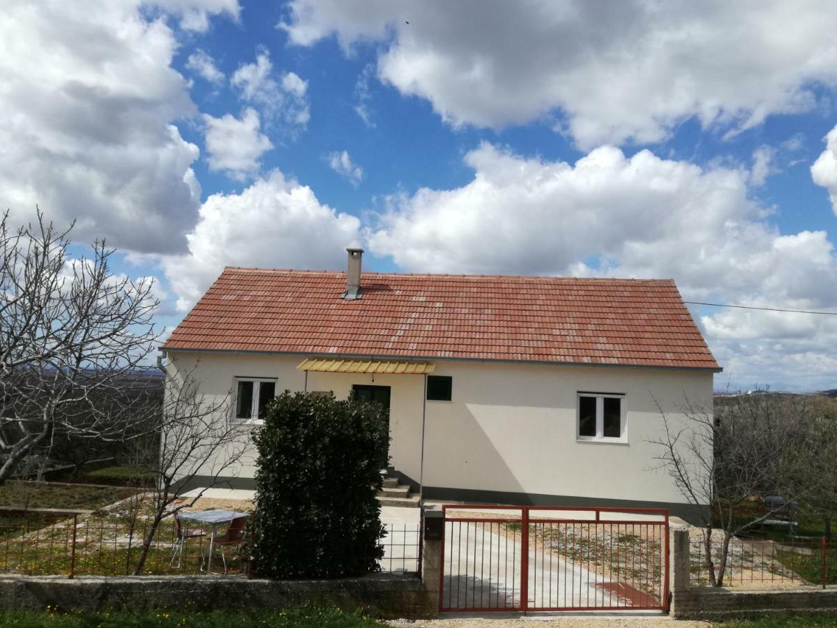 Kuca Za Odmor Mile Villa Drniš Kültér fotó