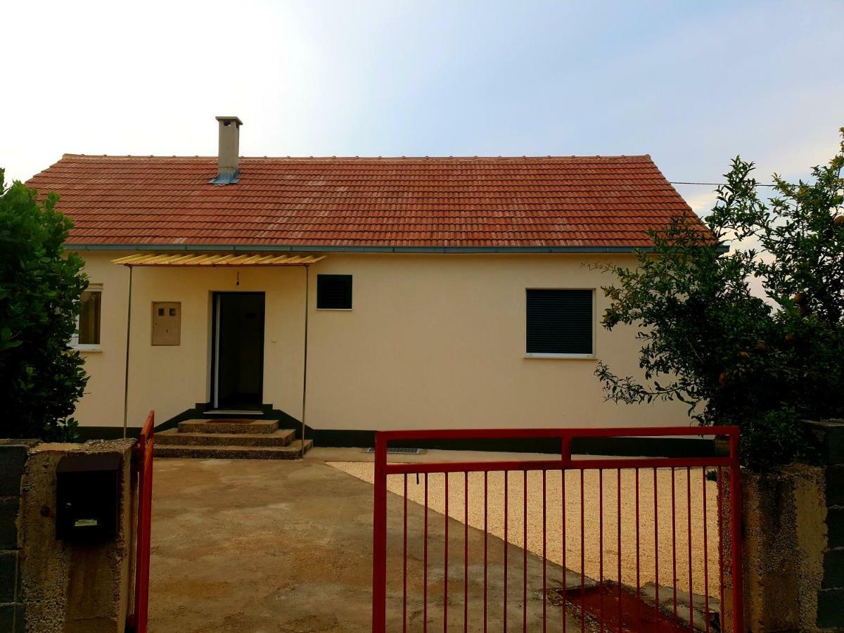 Kuca Za Odmor Mile Villa Drniš Kültér fotó